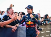 英雄联盟总决赛门票-梅赛德斯轻取威廉姆斯，佩雷兹惊艳四座