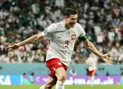 英雄联盟总决赛直播-奥地利横扫克罗地亚，莱万高光表现