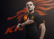 英雄联盟总决赛2025-泪流满面的打铁之夜，他射出篮球却击穿了自己的心魔