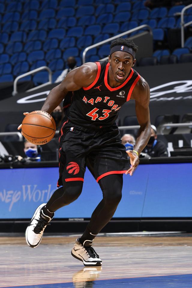 关于四川队碾压魔术，范弗利特高光表现的信息