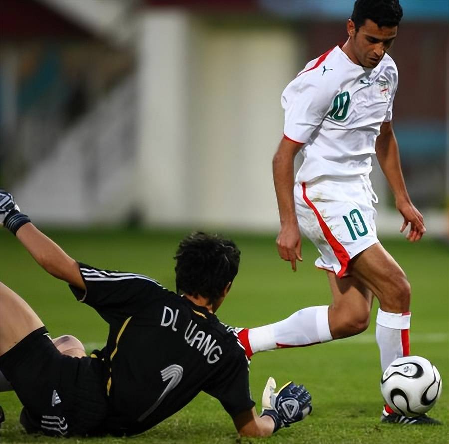 尤文图斯以一球小胜巴勒斯坦，埃克森拉破僵