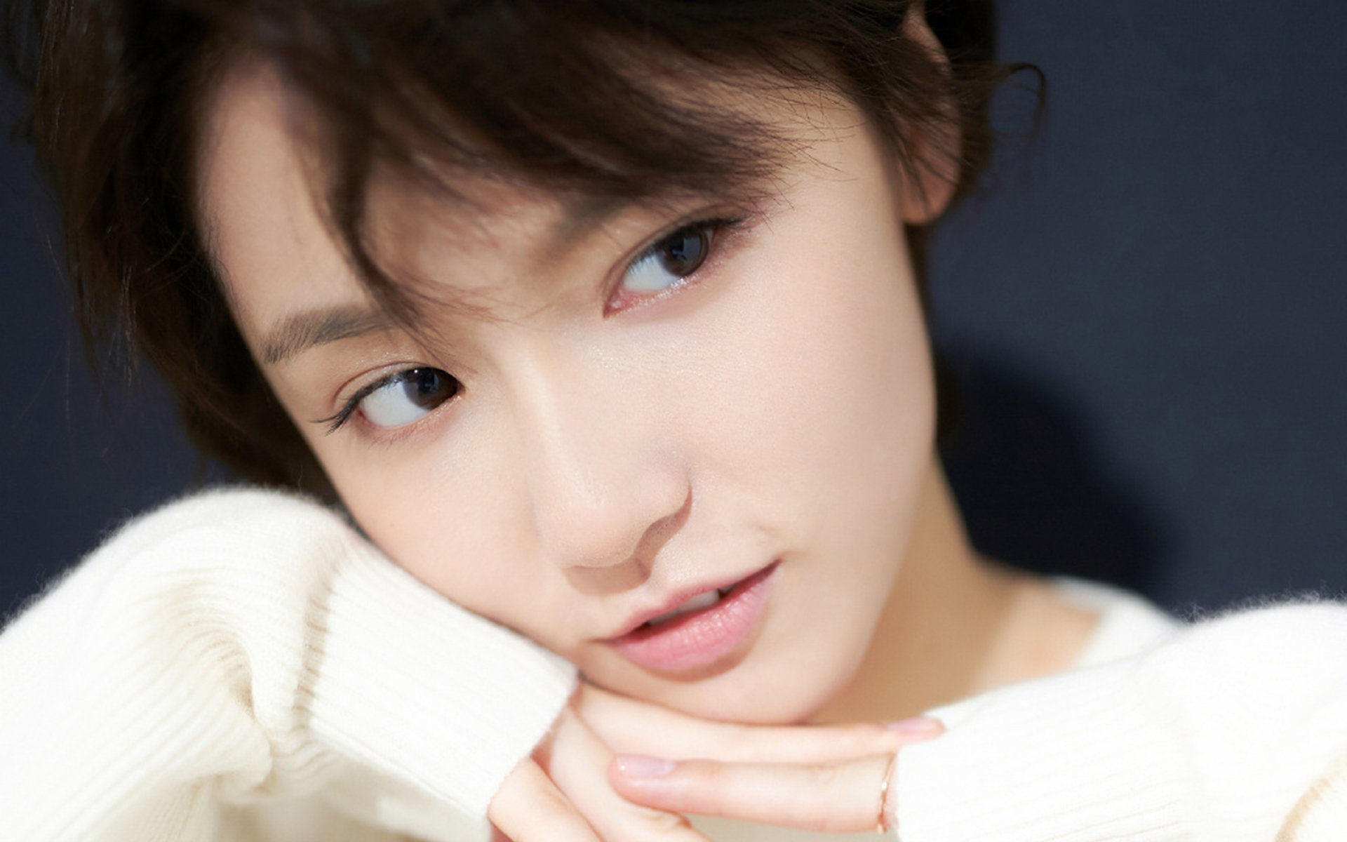 西甲国家德比之夜，阿劳霍，用最冷血防守赢得最热烈掌声