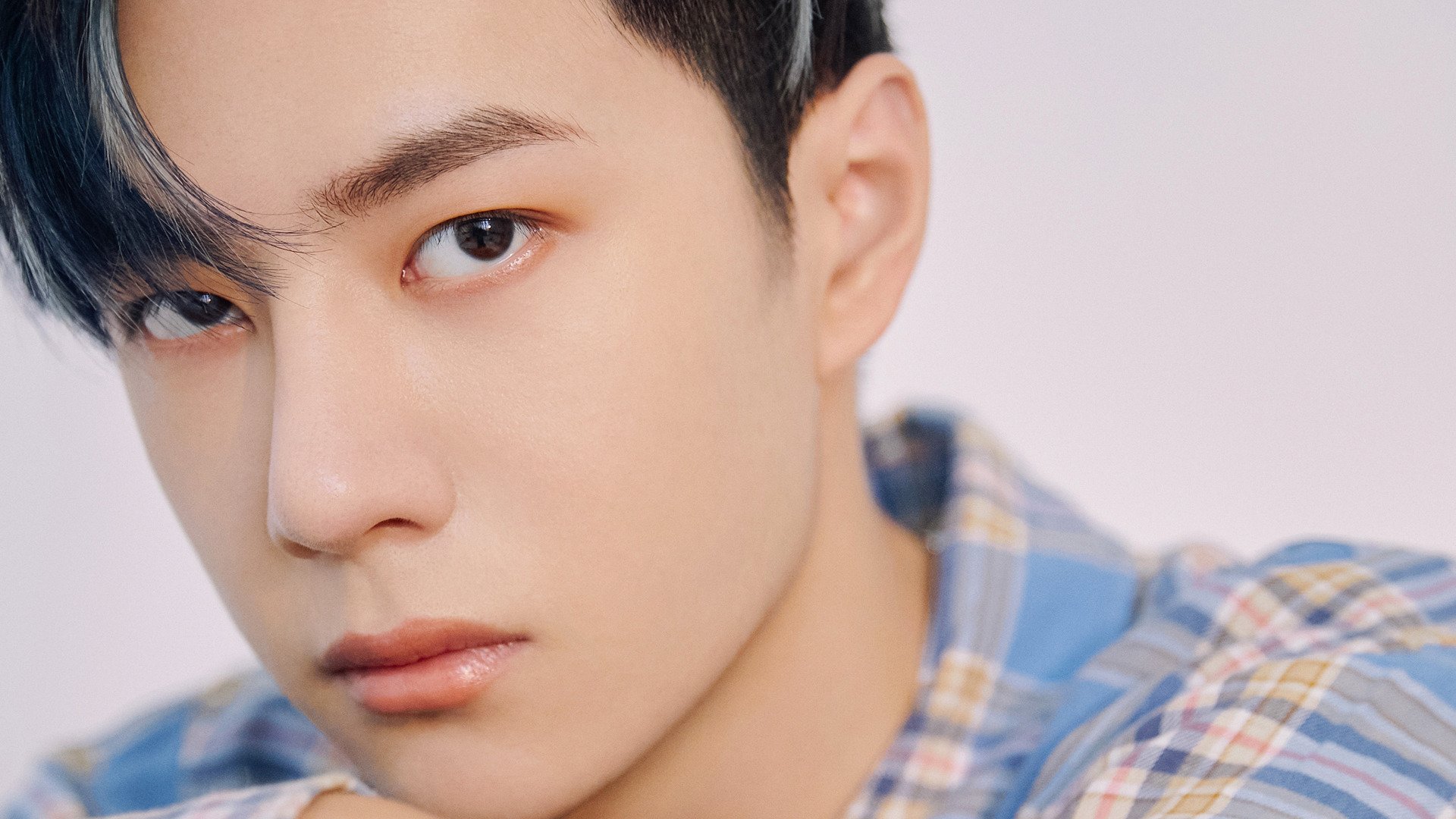 未来巨人的目光，当文班亚马凝视独行侠与勇士的世纪画布